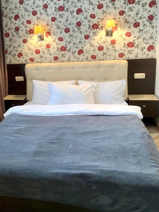 Aparthotel คีชีเนา ภายนอก รูปภาพ
