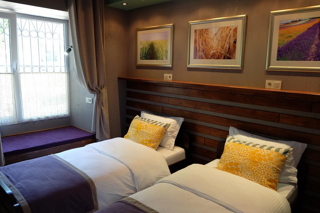 Aparthotel คีชีเนา ภายนอก รูปภาพ