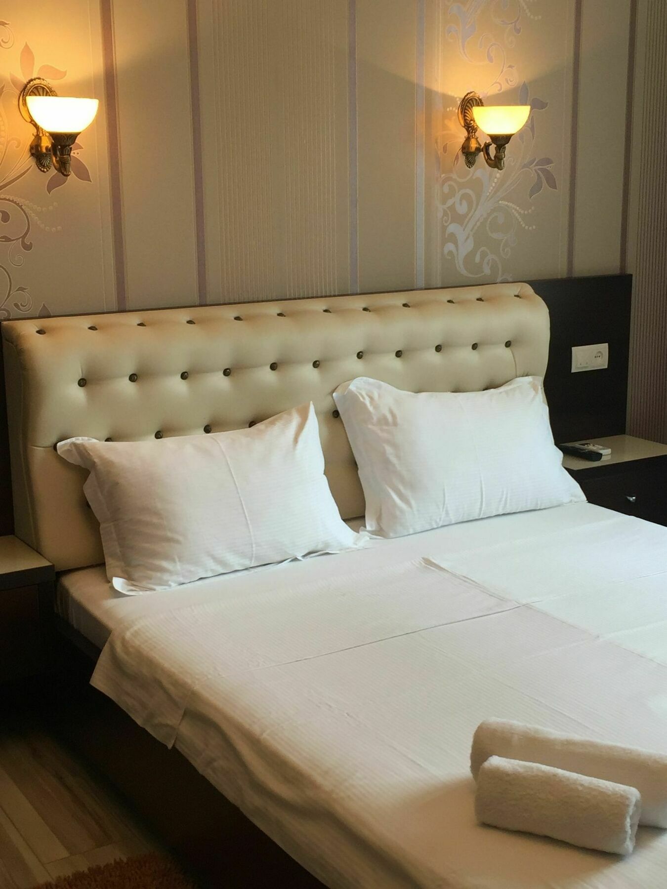 Aparthotel คีชีเนา ภายนอก รูปภาพ
